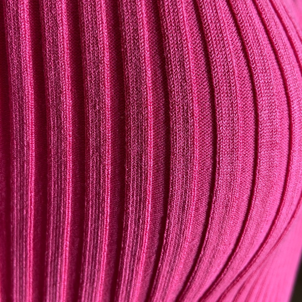 Hot pink statement top - Picture 6 of 8